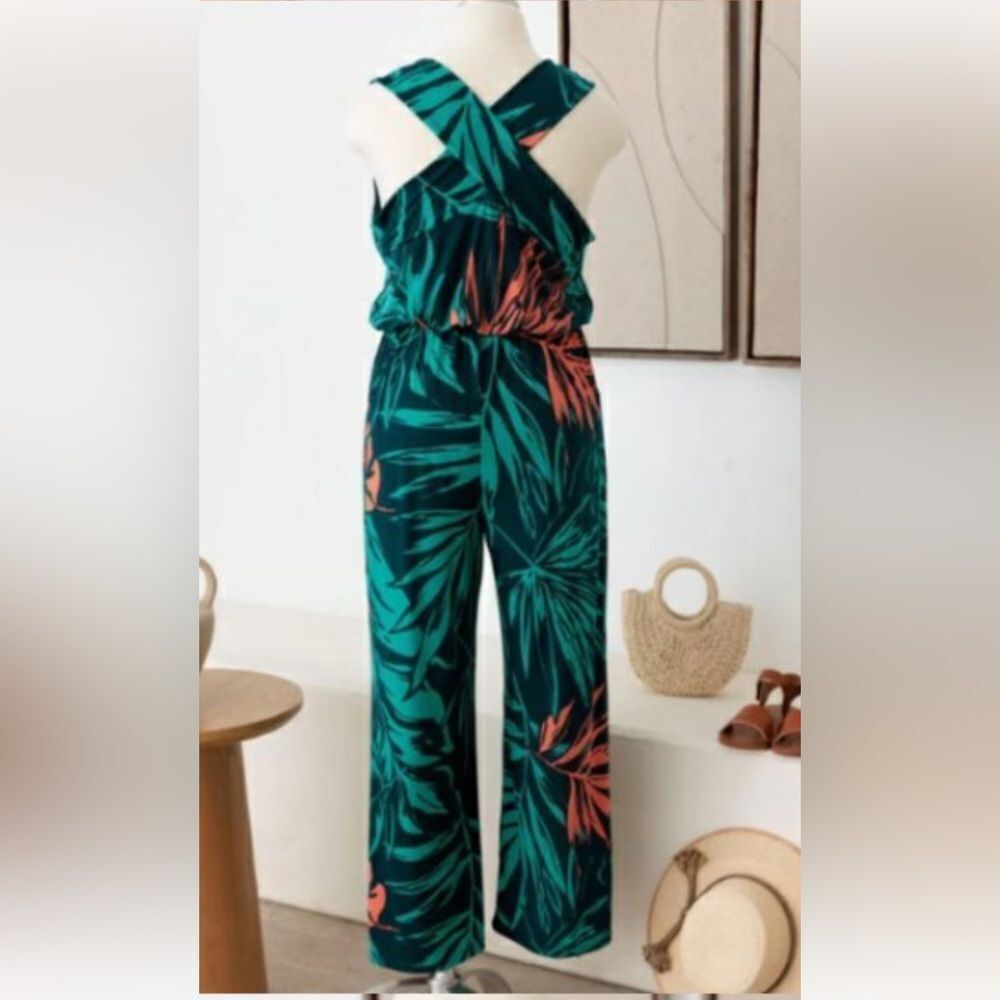 Gilli Leaf Print Jumpsuit in Green and Orange